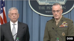 马蒂斯部长与邓福德上将2018年4月13日就打击叙利亚化武目标做简报(美国国防部)