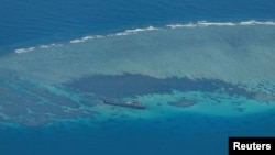 南中国海争议海域第二托马斯浅滩,中国称“仁爱礁”。(资料照)