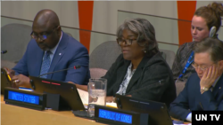 린다 토머스-그린필드 유엔 주재 미국 대사가 4일 유엔 안보리에서 사이버 안보를 주제로 열린 회의에서 발언하고 있다.