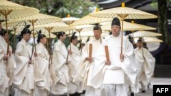 日本东京靖国神社举行一年一度的春季仪式。(2024年4月21日)