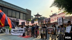 2024年6月16日,加州洛杉矶的民主人士和异议人士在华人聚集地“唐人街”集会,抗议中国政府抓捕和关押独立记者黄雪琴和劳工权利活动人士王建兵。
