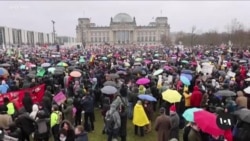 VOA英语视频:秘密会议唤起痛苦的纳粹记忆,德国考虑对极右翼实施禁令 VOA英语视频:秘密会议唤起痛苦的纳粹记忆,德国考虑对极右翼实施禁令