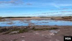 据称为中国电池企业建厂准备的空地,约有0.5平方公里 (美国之音/李北平)