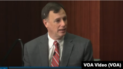 2023年4月11日，美国国家安全局网络安全主任乔伊斯在战略与国际研究中心的一次对话中讨论网络安全问题。（视频截图）