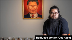 澳大利亚华裔艺术家巴丢草在华沙开展览。(照片来自巴丢草推特)