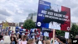 Komunitas Yahudi melakukan aksi protes anti kebencian di Paris, Prancis (foto: dok).
