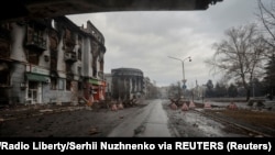 Bakhmut vốn là một thành trì vùng biên ải, với một truyền thống đối kháng, trong lịch sử từng được người Cossack phòng ngự chống quân Nga hoặc quân Serbia.