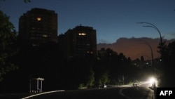 2024年6月5日,俄罗斯对乌克兰能源基础设施的袭击造成基辅部分地区停电。(法新社照片)