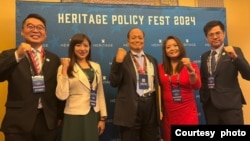 参加美国共和党全国代表大会的台湾跨党派代表团其中的执政党民主进步党成员。(2024年7月15日,台湾民主进步党提供)