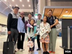 来自澳门的薇薇安(Vivian Huang)一家人(三个女儿、妈妈、弟弟和弟媳)