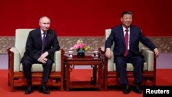 中国领导人习近平与俄罗斯总统普京在北京出席庆祝中俄建交75周年的专场音乐会。(2024年5月16日)