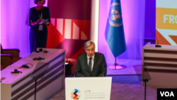 联合国秘书长古特雷斯在卡塔尔首都多哈举行的第五届联合国最不发达国家会议上讲话。(2023年3月5日)