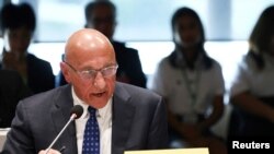 ကုလအထူးကိုယ်စားလှယ် Tom Andrews