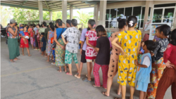 စစ်ဘေးဒုက္ခသည်တွေ မြ၀တီ နေရပ်ပြန်နေတဲ့ အခြေအနေ စစ်ဘေးဒုက္ခသည်တွေ မြ၀တီ နေရပ်ပြန်နေတဲ့ အခြေအနေ