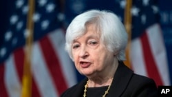 财政部长耶伦在华盛顿约翰霍普金斯大学国际研究院发表讲话。(2023年4月20日)