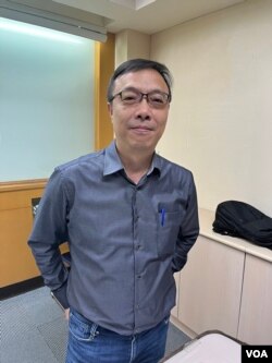 声援富察连署工作小组成员、灿烂时光东南亚书店负责人张正(美国之音记者金谷2023年5月12日摄于台北)