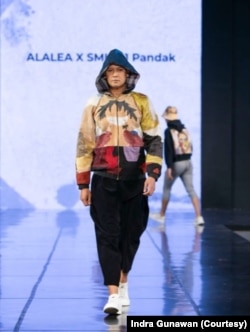 Karya Indra tampil dalam gelaran Jogja Fashion Week. (Foto: Courtesy/Indra G)