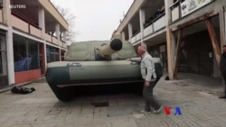 လေမှုတ်အမြောက်ကား တိုက်ပွဲတွင်း အယောင်ပြသုံး “လူကြည့်များ ဆိုရှယ်မီဒီယာ” လေမှုတ်အမြောက်ကား တိုက်ပွဲတွင်း အယောင်ပြသုံး “လူကြည့်များ ဆိုရှယ်မီဒီယာ”