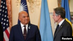 资料照:美国国务卿布林肯在华盛顿会晤到访的密克罗尼西亚联邦总统戴维·帕努埃洛。(2022年9月29日)