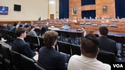 美国国会众议院外交事务委员会印太小组委员会举行美台关系听证会。 (2024年5月1日,美国之音李逸华拍摄)