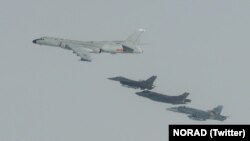 北美防空司令部(NORAD)拦截在阿拉斯加执行任务的两架俄罗斯TU-95和两架中国H-6军用飞机。