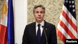 美国国务卿布林肯在马尼拉的新闻发布会上讲话。(2024年3月19日)