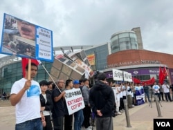 5月4日,洛杉矶民主人士和异议人士举行抗议中共跨国镇压异议人士游行活动。