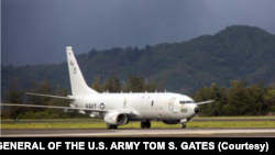 美国陆军高级将领托马斯.盖茨10月12日发推显示过航台湾海峡的美国海军P-8A反潜机。