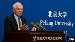 欧盟外交和安全政策高级博雷利（Josep Borrell）在北京大学发表讲话。（2023年10月13日）