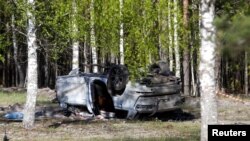 2023年5月6日,俄罗斯民族主义作家普里勒平在俄罗斯下诺夫哥罗德地区的炸弹袭击中受伤,他所乘坐的白色奥迪Q7汽车被炸翻。