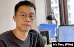 黄肇鸿表示,中东一些人工岛因为日久失修而沉没,形容是名符其实的“倒钱落海” (美国之音/汤惠芸)