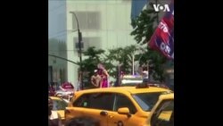 一些特朗普支持者在纽约特朗普大厦周围聚集  一些特朗普支持者在纽约特朗普大厦周围聚集