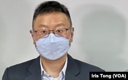 陈家洛表示,港府“行礼如仪”,反映威权政府的本质,不愿意听取民意 (美国之音/汤惠芸)