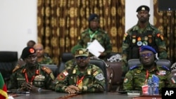西非国家经济共同体部分成员国的军方代表出席共同体在加纳举行的军事会议。(2023年8月18日)