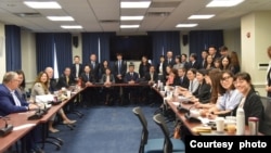 资料照:美台代表2023年8月在华盛顿举行第二阶段第一次《21世纪贸易倡议谈判》。(台湾行政院提供)