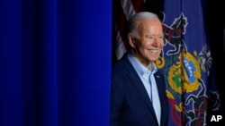 美国总统拜登出席宾夕法尼亚州斯克兰顿市的一个竞选集会。（2024年4月16日）