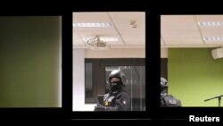 德国特警进入北部城市汉堡的一座发生枪击案的建筑内。(2023年3月9日)