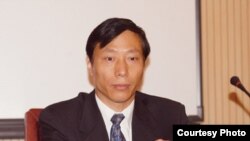 资深独立中国经济分析专家蔡慎坤(蔡慎坤授权使用)