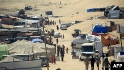 在加沙地带拉法城帐篷中居住的巴勒斯坦难民。 (2024年5月31日)