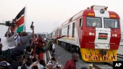 2017年5月30日,肯尼亚蒙巴萨开通了一条耗资近33亿美元、由中国支持建设的铁路。(资料图片)