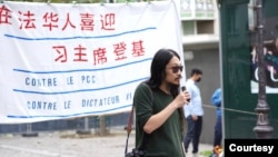 居住在巴黎的艺术家蒋不 (照片由本人提供)