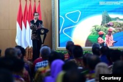 Jokowi geram mengetahui 80 persen anggaran penanganan stunting hanya digunakan untuk perjalanan dinas, honor dan rapat (biro Setpres)