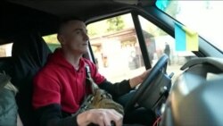 စွန့်ပစ်ပစ္စည်းကနေ ယူကရိန်းအတွက် ဝင်ငွေရှာနေသူ စွန့်ပစ်ပစ္စည်းကနေ ယူကရိန်းအတွက် ဝင်ငွေရှာနေသူ