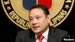 资料照:菲律宾国防部长特奥多罗(Gilberto Teodoro Jr.)