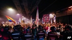 以色列民众在特拉维夫抗议政府的司法改革。(2023年7月27日)