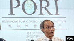 香港民意研究所行政总裁钟庭耀宣布停止公布六四事件及市民身份认同等民意调查数据。(美国之音/汤惠芸)