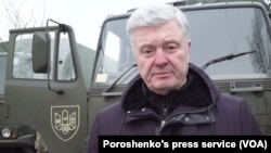 Лідер опозиційної партії Європейська солідарність Петро Порошенко: «Наступні 10 днів є найважливішими днями в нашій історії».
