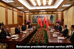 中国领导人习近平在北京与到访的白俄罗斯总统卢卡申科举行会谈。(2023年12月4日)