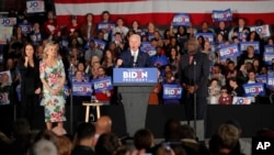 争取总统大选民主党提名的前美国副总统拜登在南卡罗来纳州的竞选集会讲话。(2020年2月29日)
