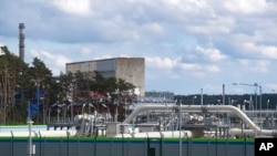 9月26日,在德国卢布明,北溪2号波罗的海管道的天然气接收站,可以看到管道系统和关闭装置。